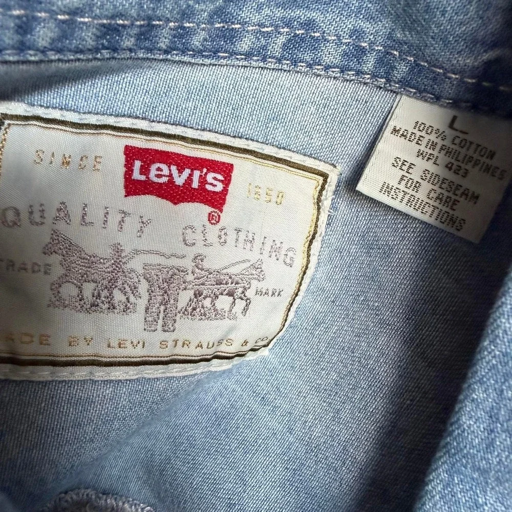 Levis Mens Oversized Denim Button Up Shirt Light Wash Blue Large Short Sleeve